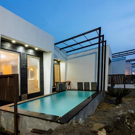 ג'גו Aqua Beautique Poolvilla מראה חיצוני תמונה